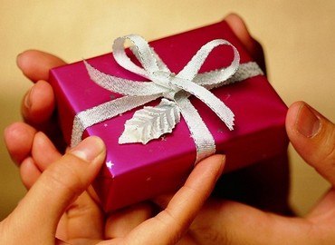 Quà tặng vợ tổng hợp ý nghĩa