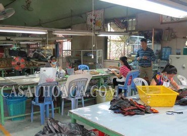 Xưởng sản xuất túi da cá sấu - Cá Sấu Hoa Cà